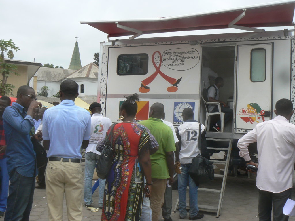 VIH/Sida : Kinshasa accepte de prêter des antirétroviraux à Brazzaville