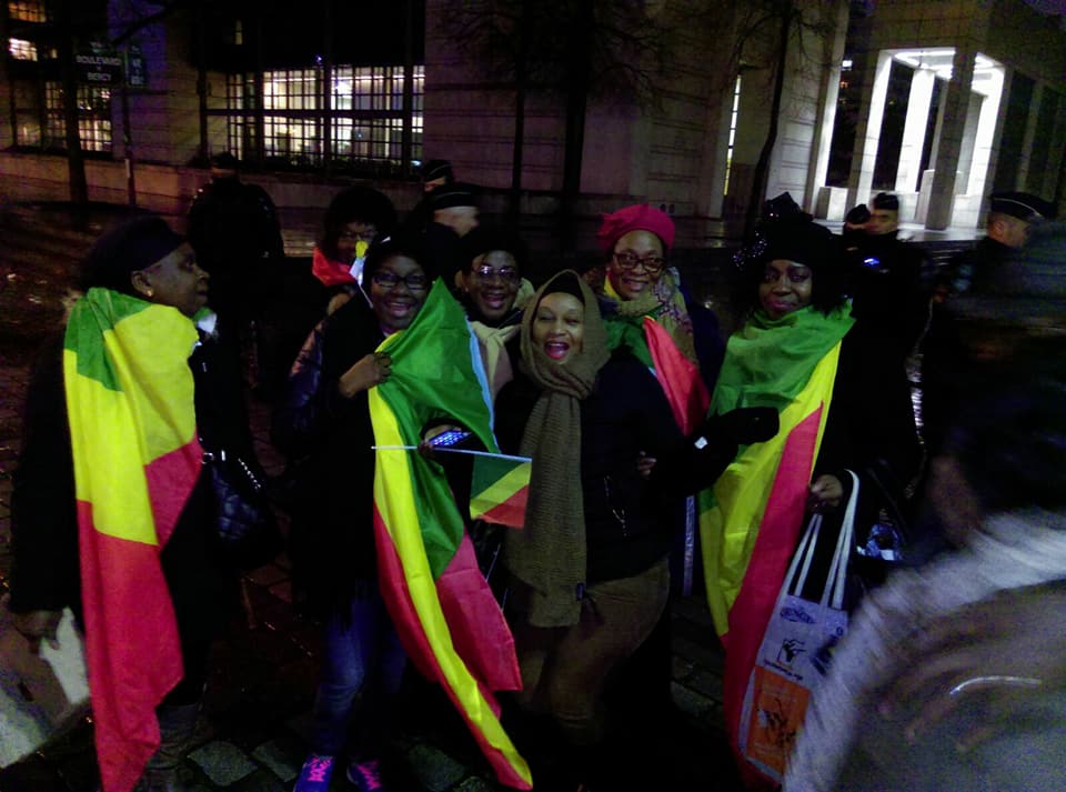 Manifestation à Bercy devant le Ministère de l’Economie avant la réception de Sassou Nguesso