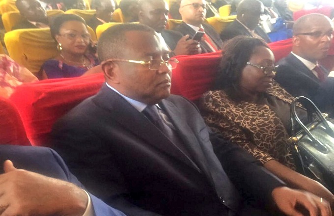 Le nouveau maire de Brazzaville nomme sa femme aux finances : Qui dit mieux !