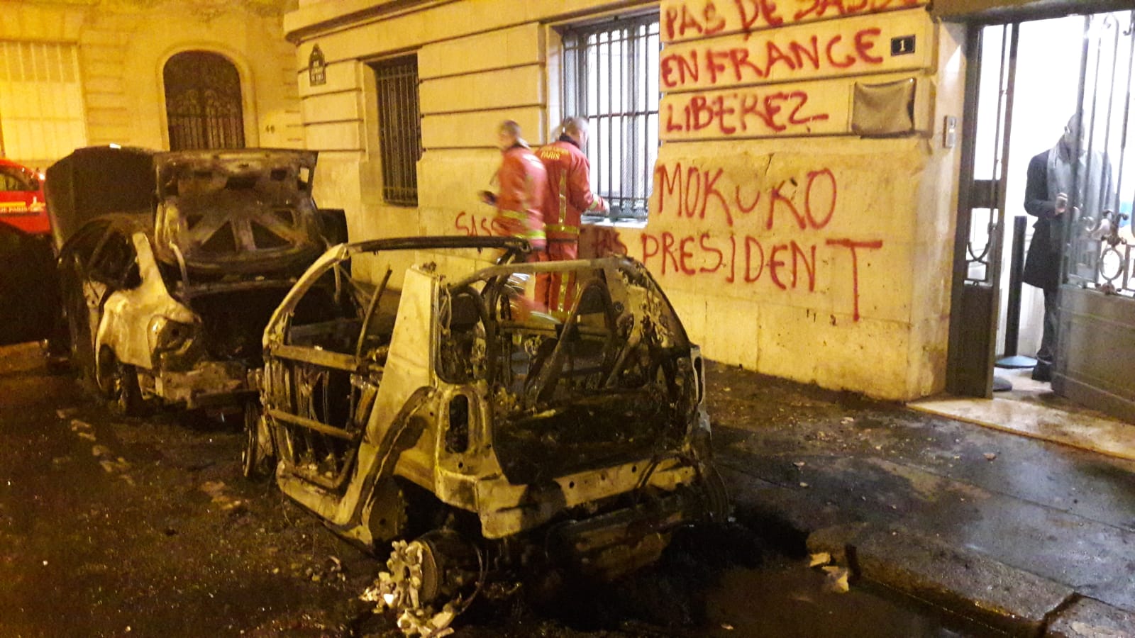 Arrêt sur images : L’ambassade du Congo en France vandalisée
