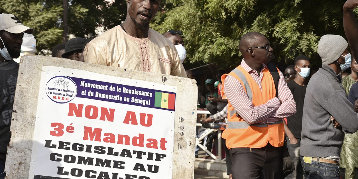La France mutique sur le Sénégal à propos du troisième mandat